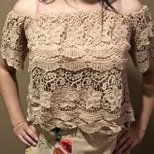 NWOT Lace crop top